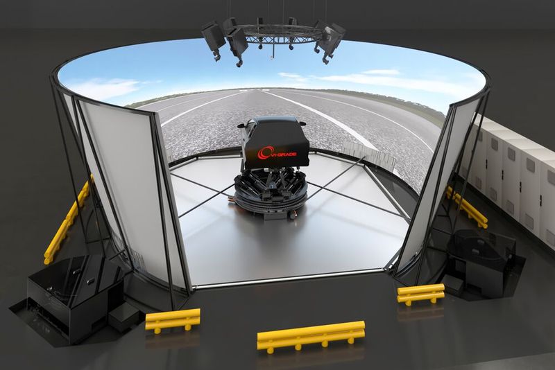 Mit dem Simulatorzentrum wird das zeit- und kostenaufwendige Testen von Prototypen früher Entwicklungsphasen überflüssig. (Bild: VI-Grade)