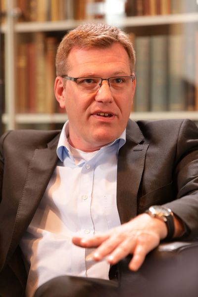 Moderiert wurde der Roundtable von Christian Thunig, Chefredakteur der absatzwirtschaft. (wolterfoto.de)
