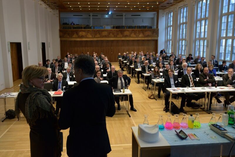 In Frankfurt trafen sich im Februar 140 Teilnehmer zum fünften Spectaris-Laborforum. (Bild: Spectaris)