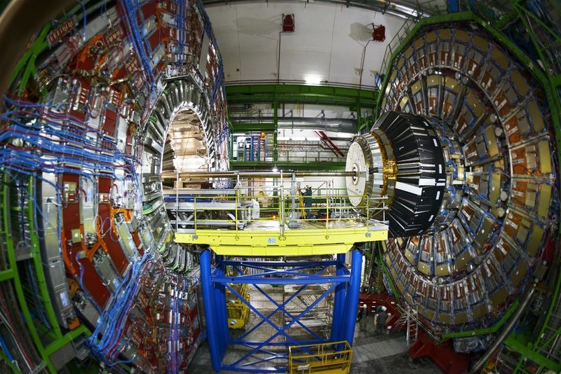 14 Millionen Bilder pro Sekunde erzeugen 25 PB Daten pro Jahr. Die Suche nach dem Teilchen ist schlimmer als die Suche nach der Nadel im Heuhaufen. (CERN)