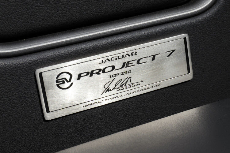 Wertsteigerung in Handarbeit: Der Jaguar F-Type Project 7 wurde auf 250 Exemplare limitiert. (Foto: Jaguar)