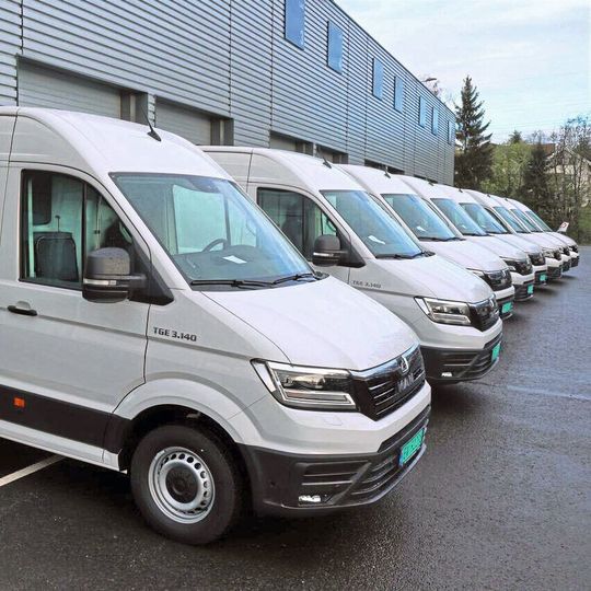 Leichte Nutzfahrzeuge sind die Säule des Marktes, im ersten Halbjahr konnten sie den Einbruch aber auch nicht verhindern. Leichte Nutzfahrzeuge sind die Säule des Marktes, im ersten Halbjahr konnten sie den Einbruch aber auch nicht verhindern.