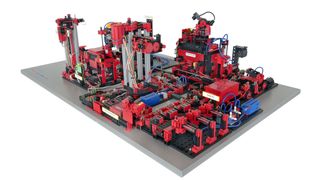 Mit den Lernfabriken von fischertechnik lassen sich Industrie-4.0-Prozesse nachbilden. (Bild: fischertechnik)