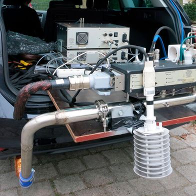 Measurement technology to determine the individual components of the exhaust gas. (Image:German Environmental Aid)