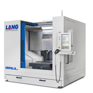 Der Maschinenbauer Lang aus Hüttenberg hat die hochpräzise arbeitende CNC-Fräs- und Graviermaschine Impala 900S jetzt so ausgerüstet, dass sie auch in vernetzten Produktionsumgebungen ein wichtiger Fertigungsfaktor werden kann.
 (Bild: Lang)