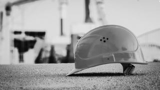 Neben Arbeitsschutzgesetz, Gefahrstoffverordnung und technischen Regeln für Gefahrstoffe müssen u.a. auch SVHC- und CMR-Liste berücksichtigt werden. (Bild: Qumsult)