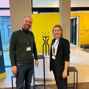 Referent Dr. Florian Zischka, Deloitte  und Anna Diehl von  PTS(Bild:  PTS Schnettler)