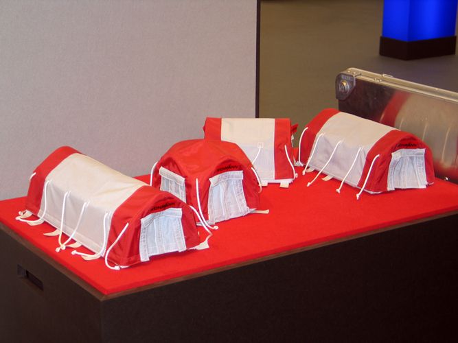 Weinmann bietet außer Medizin-Geräten auch Rettungszelte an. (Archiv: Vogel Business Media)