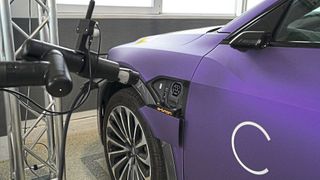 Bosch und VW-Tochter Cariad schicken E-Autos fahrerlos an die Ladesäule. (Bild: Robert Bosch GmbH)