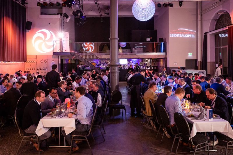 In der historischen Bürgerbräu Würzburgs gab es einen charmanten Ausklang des Veranstaltungstags – und für die Teilnehmer gute Gespräche in entspannter Atmosphäre. (Stefan Bausewein)