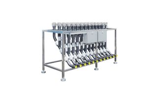 Zur Förderung von hoch abrasivem (glasfaser-verstärktem) Kunststoffgranulat kann der Kupplungsbahnhof auch komplett in hochverschleißfester Edelstahl-Ausführung HVA-Niro gefertigt werden. (HS-Umformtechnik)