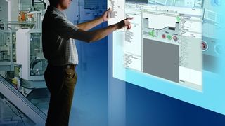 SPS-Programmierung sollte nach IEC 61131-3 und in einer Hochsprache möglich sein. Bild: Phoenix Contact (Archiv: Vogel Business Media)