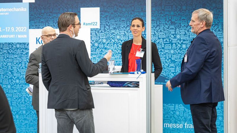 Auch die Kolleginnen und Kollegen von der Automechanika waren ab Minute 1 auf dem Posten. (Bild: Stefan Bausewein)