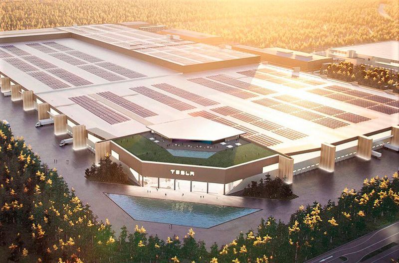 Blick auf die Tesla-Gigafactory in Grünheide. Jetzt, heißt es, hat der E-Mobilitäts-Pionier einen Antrag gestellt, sich durch einen eigenen Güterbahnhof erweitern zu dürfen. Das mag aber nicht jeder...