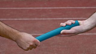 Bei der Staffelübergabe kann einiges schief gehen. (Volker Wierzba - stock.adobe.com)