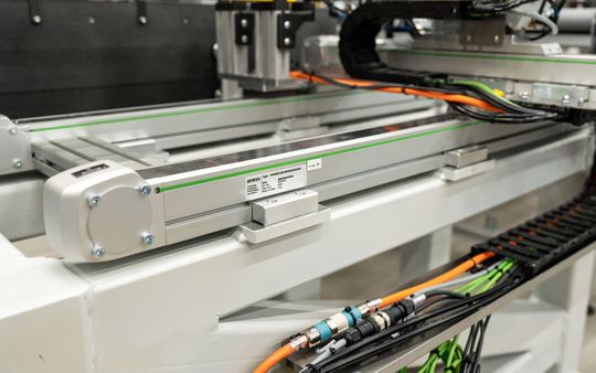 Die Linearmodule sind das zentrale Element des Portals.(Bild:  Hiwin)