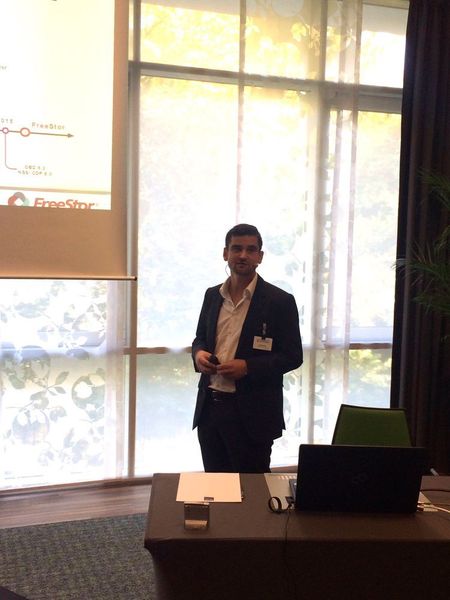 Storage Destination Hopping: So werden Sie Ihr eigener Storage Provider – auch in der Cloud! Vortrag von Denis Jovic, Systems Enigneer Team Lead bei Falconstor (Vogel IT-Medien)
