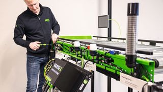 30 Prozent weniger Aufwand für die elektrische Installation: Beim Vario-X System schließen die Kunden alle Komponenten direkt im Feld an dezentrale I/O-Module an.   (Bild: Murrelektronik)