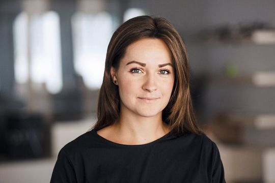 Die Autorin, Michelle Skodowski, ist Mitgründerin der BOTfriends, einem Chatbot-Experten und Full-Solution-Provider für Conversational AI in der DACH-Region(©  stefanwieland.com)