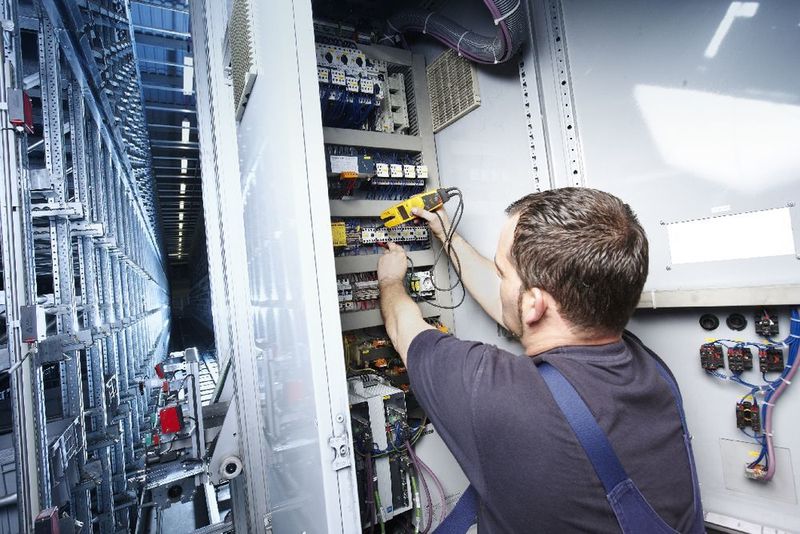 Im Rahmen der Wiederinbetriebnahme der Anlage bestand die Aufgabe von Telogs darin, Mechanik, Elektronik und Sensorik in einen technischen Zustand zu versetzen, der die Anbindung an einen neuen Materialflussrechner (MFR) ermöglichte. (Bild: Telogs)