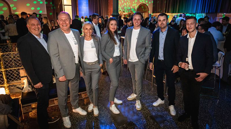 Gerne mit dabei: das Team von Two Sales. (Bild: Stefan Bausewein)