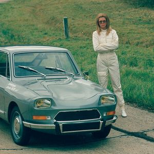 Der kompakte Citroën M 35 testete 1969 neue Technologien. Es war ein Prototyp zur Erprobung des Wankelmotors. Das Fahrzeug wurde von Ende 1969 bis zum Frühjahr 1971 gebaut und an Vielfahrer in Frankreich verkauft. Ursprünglich sollten 500 Fahrzeuge gebaut werden, es entstanden aber nur 267 Exemplare. Der M35 war vom Citroën Ami 8 abgeleitet, das Fahrgestell aber für die hydropneumatische Federung erheblich modifiziert worden. (Bild:  Citroen)