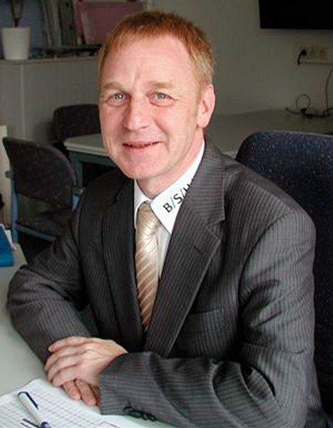 Dr. Christoph Hechl, Leiter Werkzeugbau und Vorfertigungsfabrik der BSH Bosch und Siemens Hausgeräte GmbH in Traunreut, sieht große Chancen, den bei Produkten bereits umgesetzten Plattformgedanken auch auf die Werkzeuge zu übertragen. Bild: BSH (Archiv: Vogel Business Media)