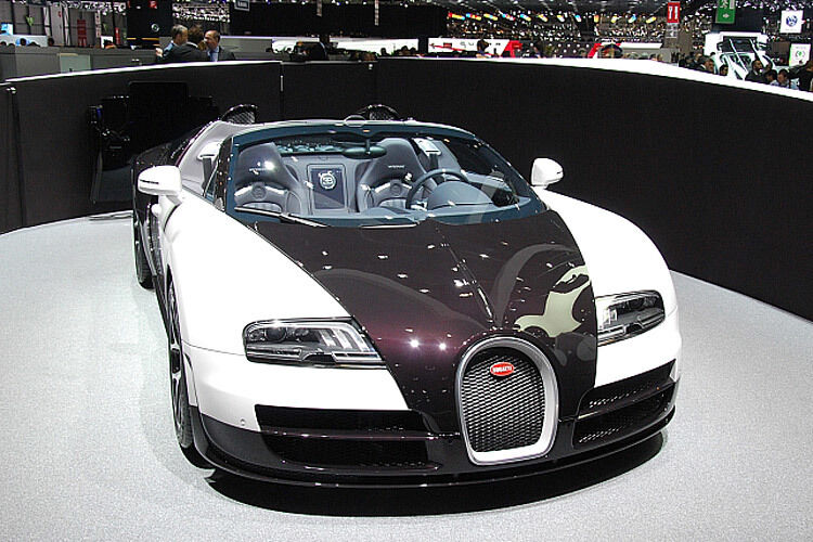 Das Sondermodell Veyron 16.4 Grand Sport Vitesse beherrschte den Bugatti-Stand. (Foto: Rosenow)