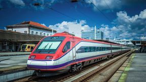 Elektrischer Zug am Bahnhof von Porto-Campanha, Portugal: Kontron Transportation erhält den Auftrag zur Modernisierung des portugisischen GSM-R-Kernnetzes. (Bild: Kontron / Leonid Andronov)