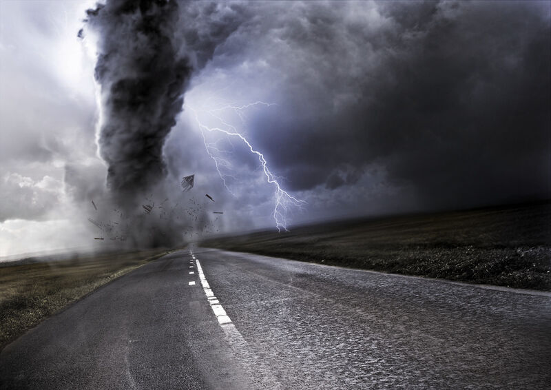 Die große Zerstörungskraft eines Tornados können Twistex-Meteorologen mit Messgeräten von National Instruments vom Boden aus erfassen. LabView ermöglichte hierbei eine benutzerdefinierte Anpassung des Messaufbaus. (Fotolia)