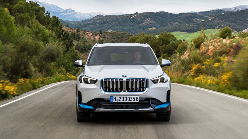 Die Reichweite soll bei bis zu 438 Kilometern liegen.  (Bild: BMW)