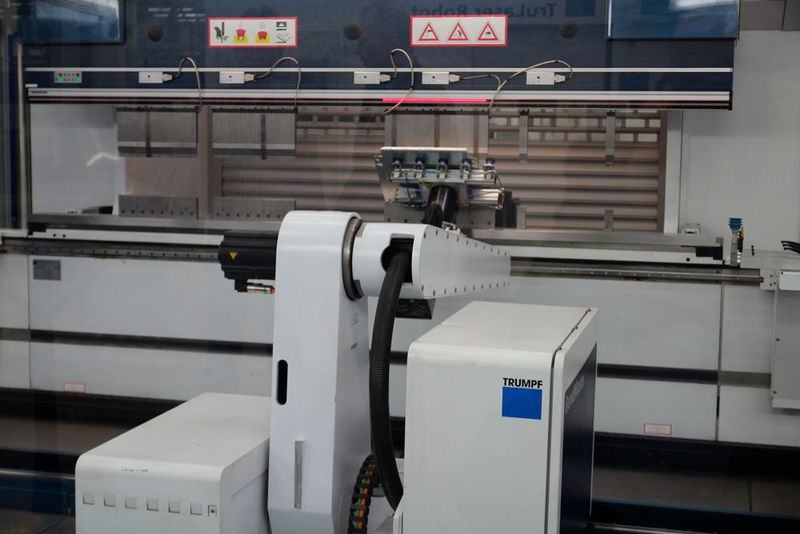 Die Biegezelle bearbeitet Teile, bei denen eine besondere Maßhaltigkeit und Oberflächengüte gefragt ist. (Bild: Itasse)