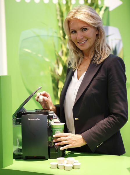 Kompostierbare Kaffekapseln «made in Switzerland» auf der «K 2013». (Bild: BASF)