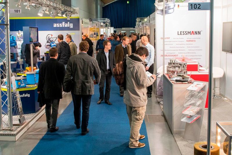 Mit rund 150 Ausstellern bietet die Deburring Expo in Karlsruhe ein umfassendes Angebot für die vielfältigen Aufgaben beim Entgraten, Verrunden und bei der Herstellung von Präzisionsoberflächen. (Fairxpert)