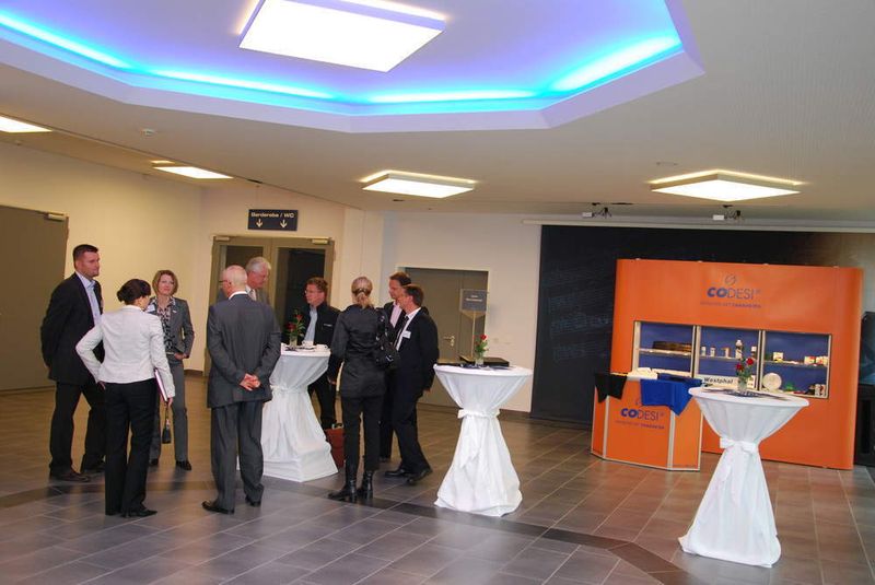 Die ersten Gespräche vollzogen sich schon vor dem offiziellen Beginn der Veranstaltung. (Archiv: Vogel Business Media)