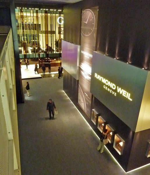 A travers les halles et les stands de Baselworld 2014. (Image: MSM / JF Pillonel)