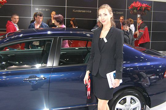 Noch eine Spur seriöser ist der Messeauftritt von Honda. (Archiv: Vogel Business Media)