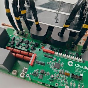 Hocheffizienter DC/DC Converter für Second-Life Battery Storage Systems und weitere Anwendungen. Produktion und Verkauf durch.(Bild:  Simon Nigsch, OST)