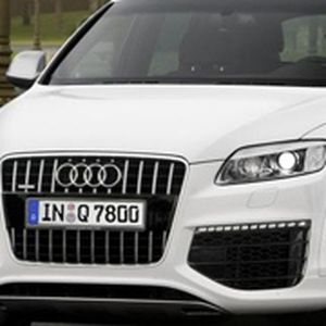 Das Mega-SUV hat eine Länge von über fünf Metern und ein Leergewicht von ganzen 2,6 Tonnen.
