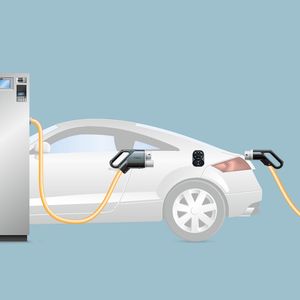 Verschiedene Ladesysteme erforderten bisher unterschiedliche „Tankklappen“ an einem Fahrzeug – das Combined AC/DC Charging System benötigt nur eine. 