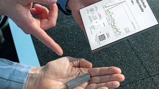 Der digitale Objekt-Identifikator verknüpft Produktdaten eindeutig und fälschungssicher mit realen Bauteilen. (Bild: Bundesanstalt für Materialforschung und -prüfung)