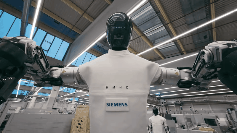 Bereit für die Fabrikhalle: Während Ubtech die Massenproduktion plant, testet Siemens bereits Humanoiden im realen Werkseinsatz in Erlangen.(Bild:  Siemens)