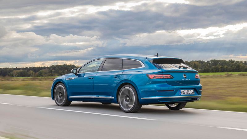 Auch der Arteon, ohnehin nur noch als Kombi im Angebot, fällt wohl Ende 2026 aus der Modellpalette. (Bild: Volkswagen)