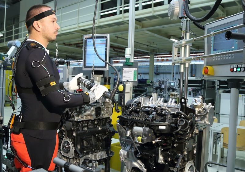 The motion capturing system digitizes human motion helping to identify non-ergonomical movements. (MM Muszaki Magazin/Mekli Z Foto)