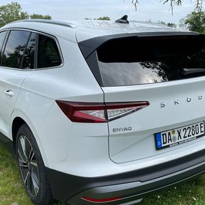 Das BEV wirkt allerdings gar nicht so bulllig, sondern gestreckt. Mit 4,62 Metern ist das Auto übrigens nicht länger als ein BMW 3er.(Bild:  Grimm – VCG)