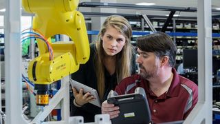 Als Experte in den Bereichen Healthcare und Life Science kann Plexus umfassende und integrierte Engineering-Kompetenzen einbringen. (Plexus)