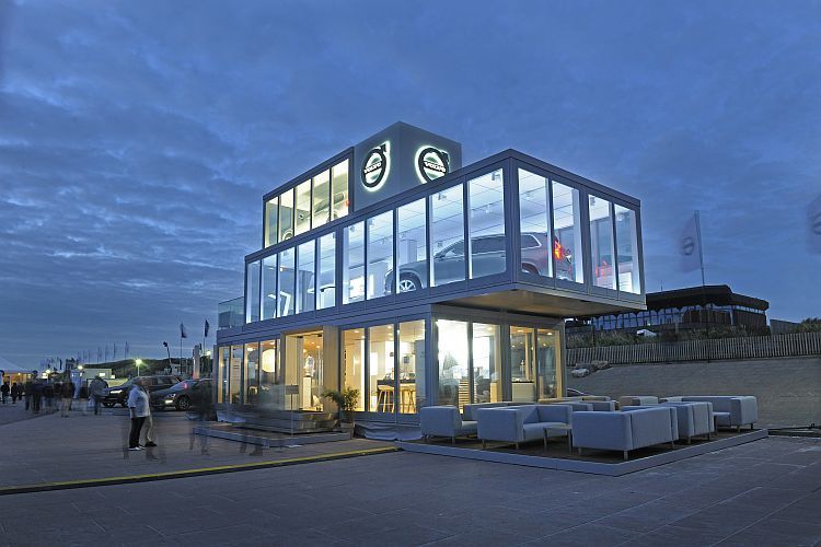 Auch Nachts ist das Forum ein Hingucker. (Foto: Volvo)