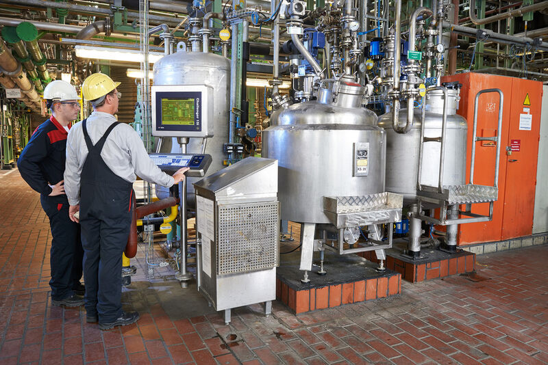 Metering unit for additives at the Leverkusen production facility for Lewatit weak acid cation exchange resins from Lanxess. (Picture: Lanxess)