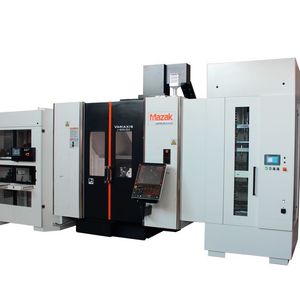 Die Variaxis j-600/5X mit Paletten- und Werkzeugspeicher als integrierte Gesamtlösung.