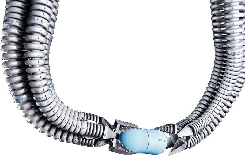 Mit einer miniaturisierten 3D-Kamera soll sich der bionische Handling-Assistent künftig im Raum orientieren und dadurch auch Hindernissen ausweichen können. (Bild: Festo)